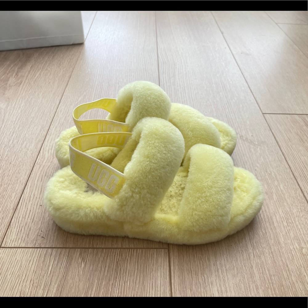 UGG oh yeah slippers - Picture 2 of 7